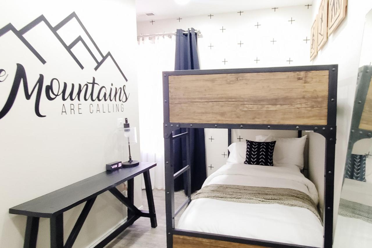 Vacation Home Minutes From Downtown, Great For Families أوغدن المظهر الخارجي الصورة