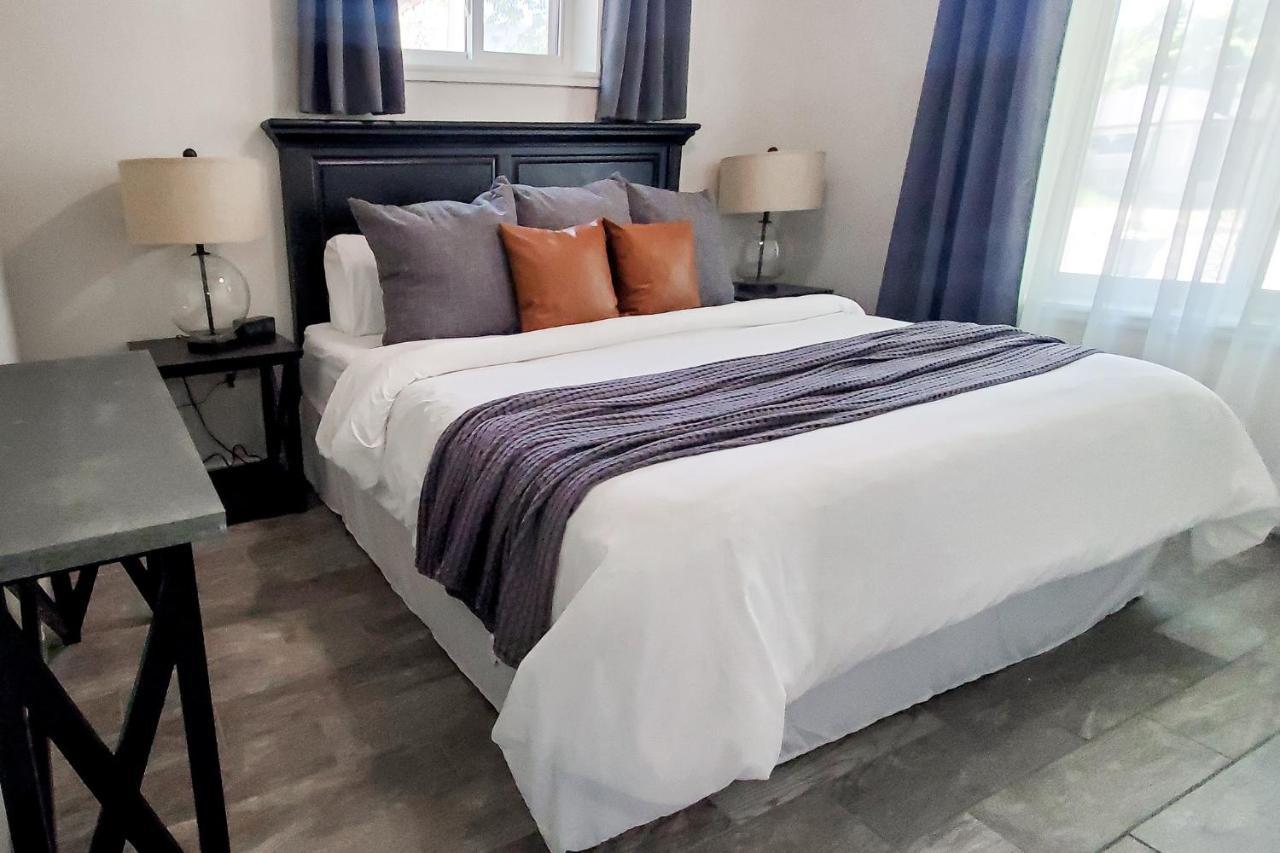 Vacation Home Minutes From Downtown, Great For Families أوغدن المظهر الخارجي الصورة